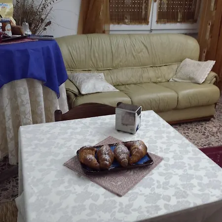 Santa Gilla Couette-café 2*