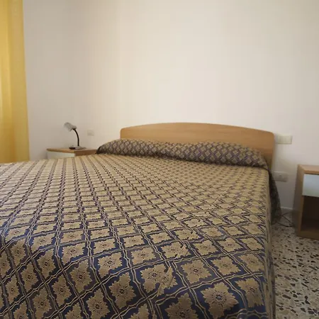 Santa Gilla לינה וארוחת בוקר