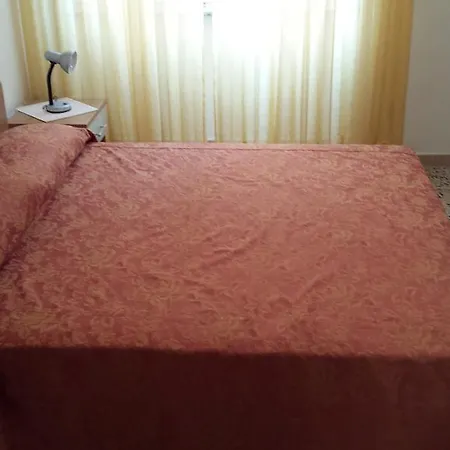 فندق مبيت وإفطار Santa Gilla كالياري